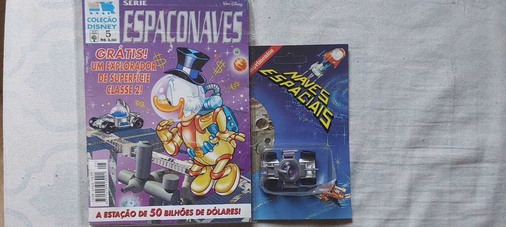 Coleção Disney Espaçonaves com os brindes