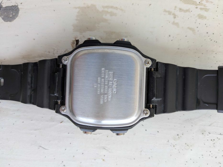 Продам годинник Casio ae 1300