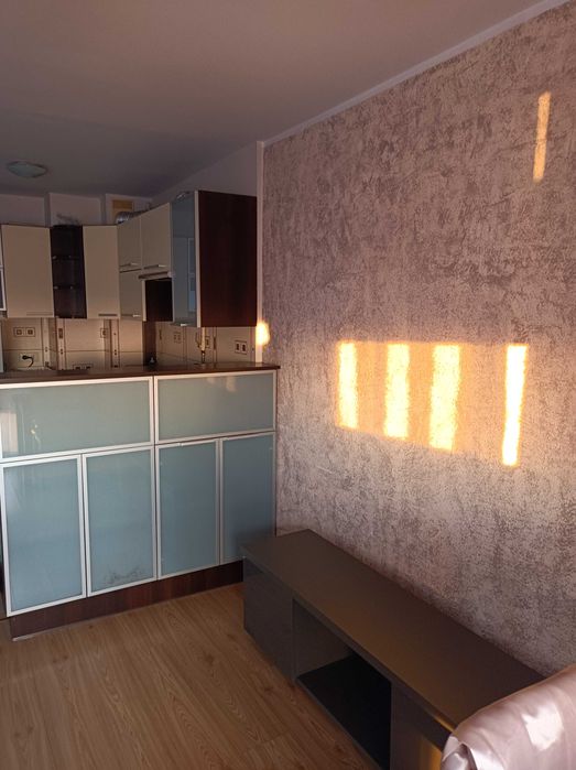 Kawalerka z osobną sypialnia 2100zl