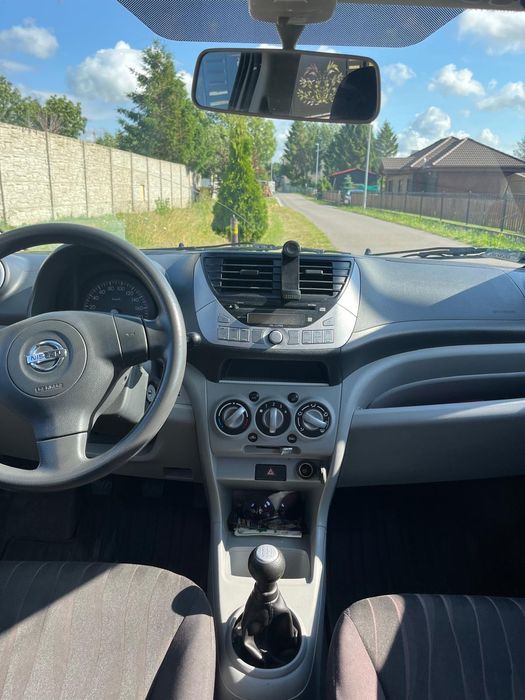 Nissan PiXO 2009 rok