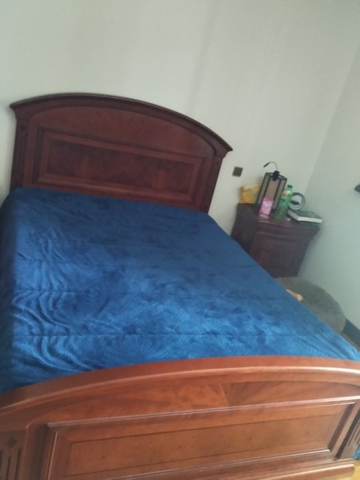 Vendo mobília madeira como nova