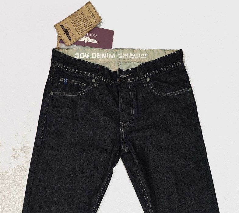 Jeansy krój zwężany GOV 3205 pas 86, 80