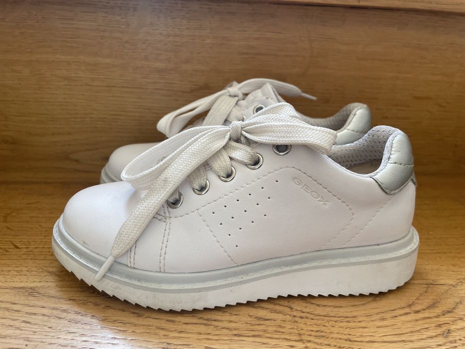 Кроссовки для девочки Geox. Кросівки для дівчинки