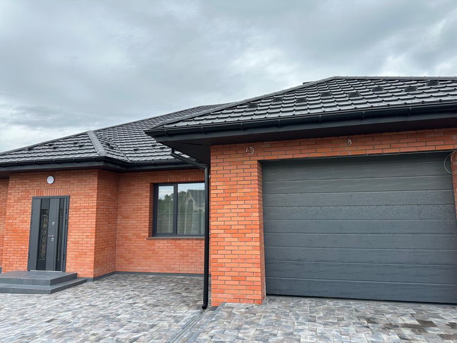 Продам будинок в районі Луцького кільця з ремонтом,меблями та технікою