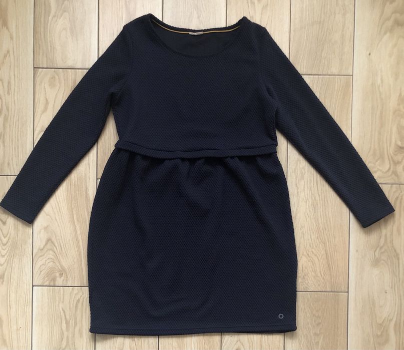 Grantowa sukienka sweteowa Numph S