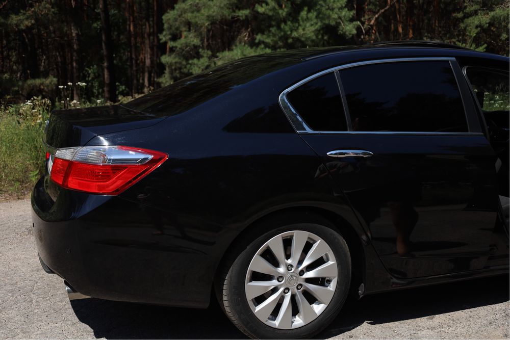 Продам Honda Accord 2014 года, 2.4 газ/бензин