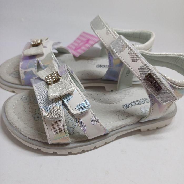 Nowe sandały roz 27 wkładka skórzana profilowana 18 cm