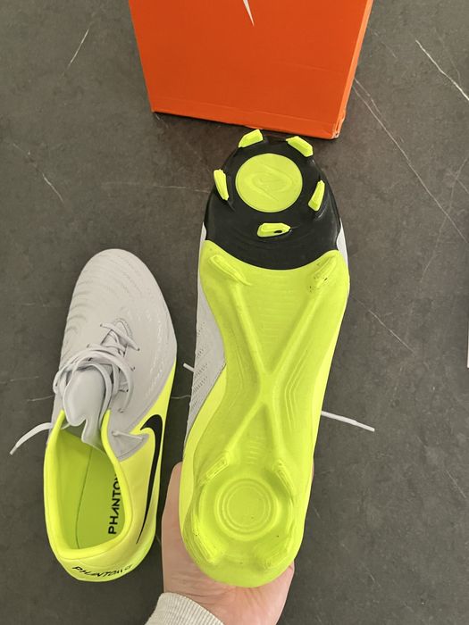 Chuteira nike ( usada 1 vez )