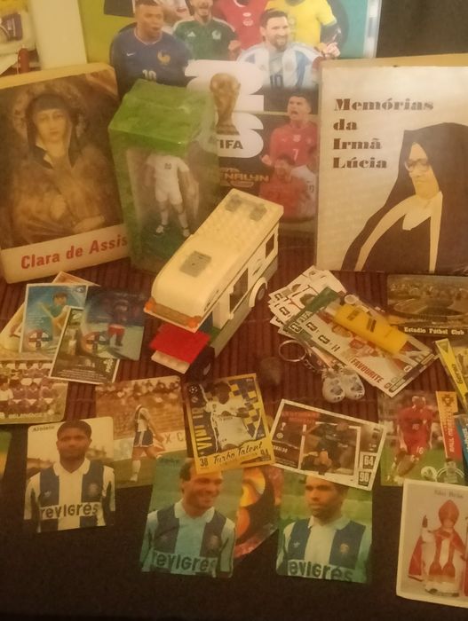 Lote de colecionáveis diversos