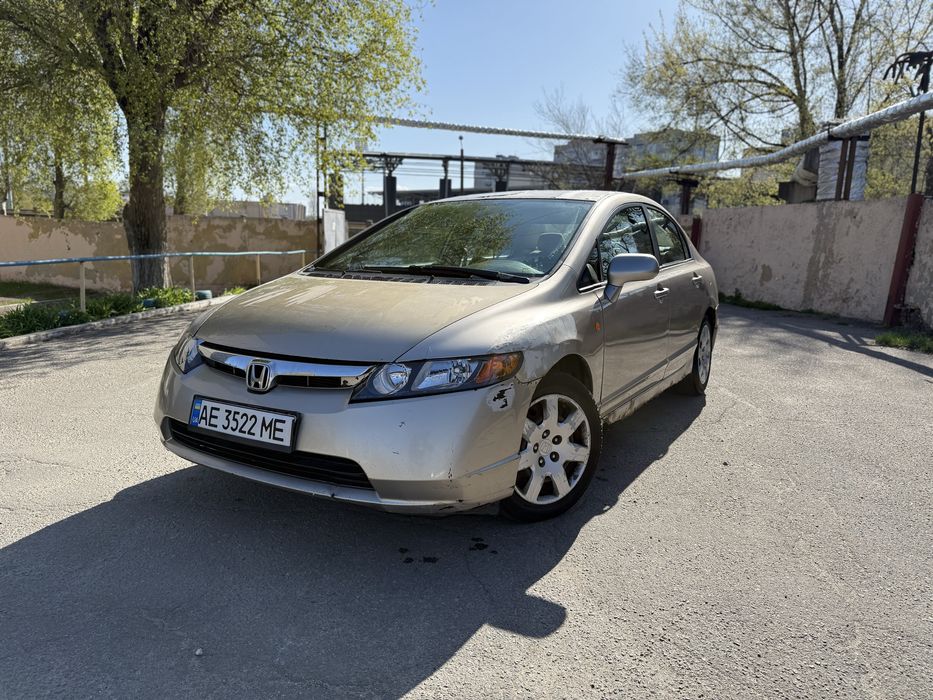 Honda Civic 1.8 бензин