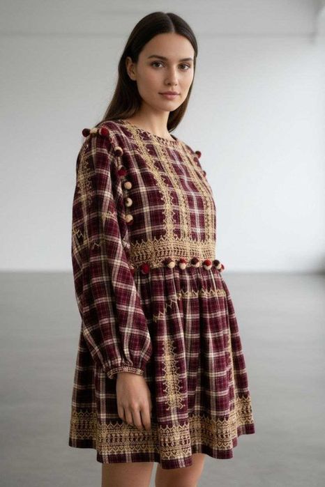 Платье туника Zara в этно стиле с помпонами, р. S