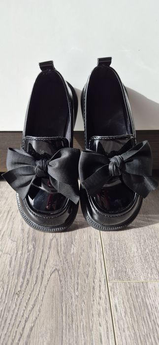 Vendo sapatos menina