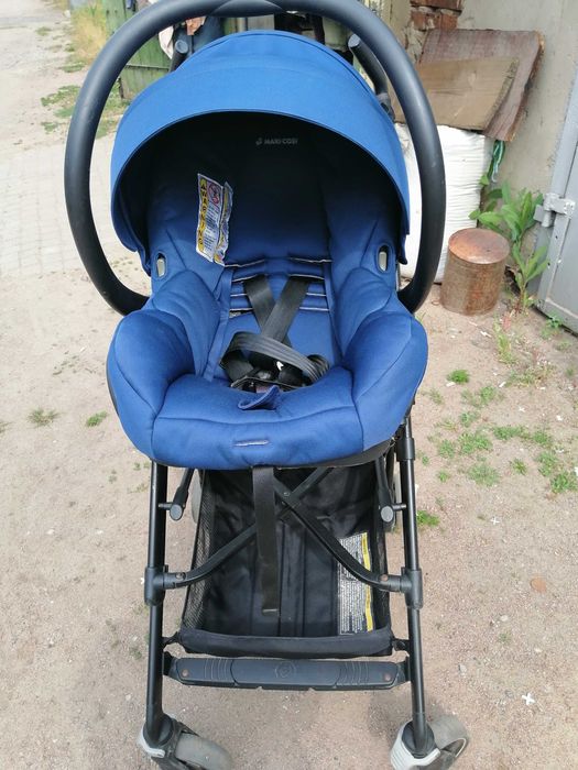 Автокрісло MAXI COSI 0+ з базою на колесах