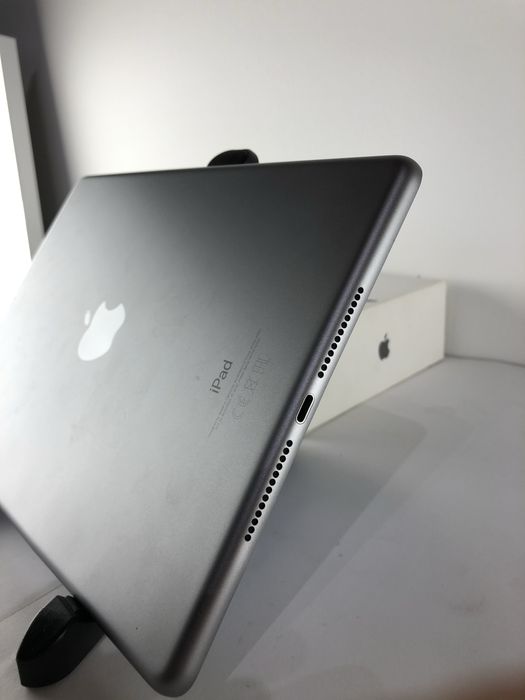 Apple iPad 6 Wi-Fi tablet RETINA 9,7” 32GB A1893