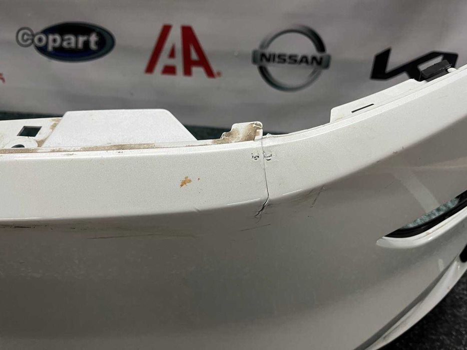 Бампер передній Tesla Model Y Juniper 2025 1932380-00-С оригінал б/в
