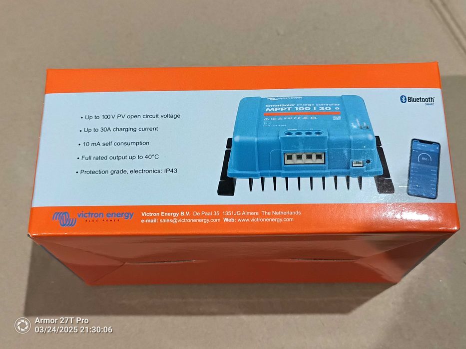 VICTRON ENERGY Kontroler Regulator Bluetooth SMART SOLAR MPPT 100/30