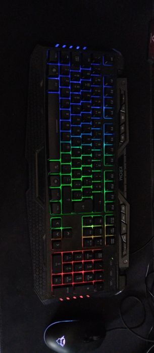 Teclado gamer com led RGB