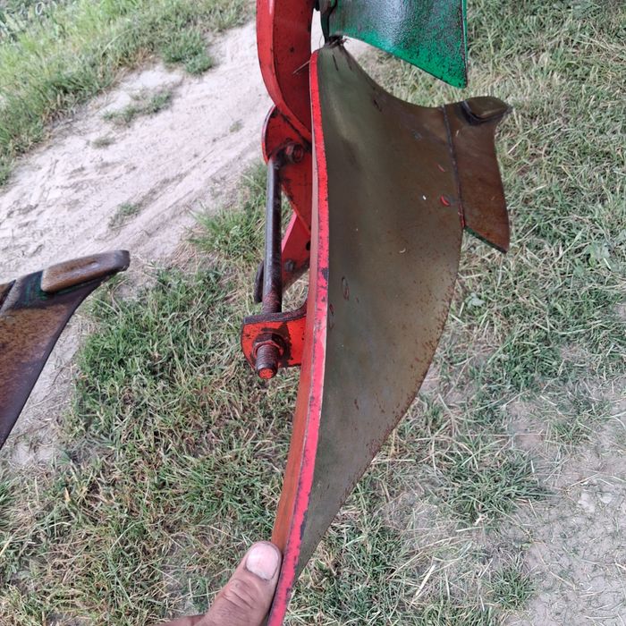 Plug obrotowy 3skibowy  Kverneland