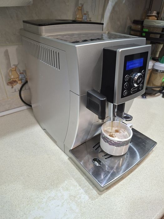 Кофемашина Delonghi Magnifica 2018г