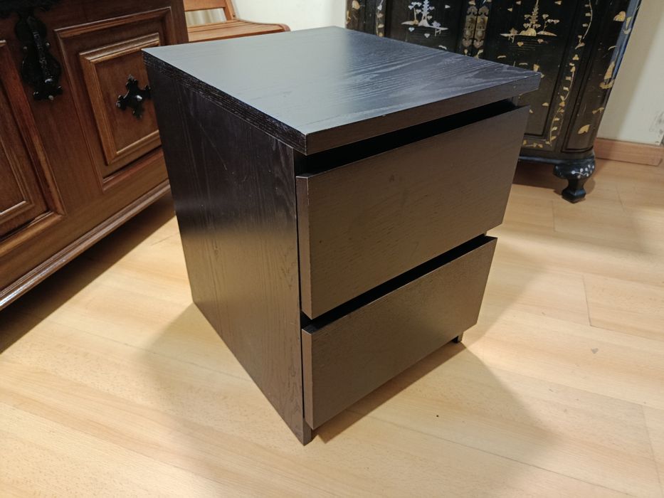 Mesa de cabeceira preta IKEA / Conforama