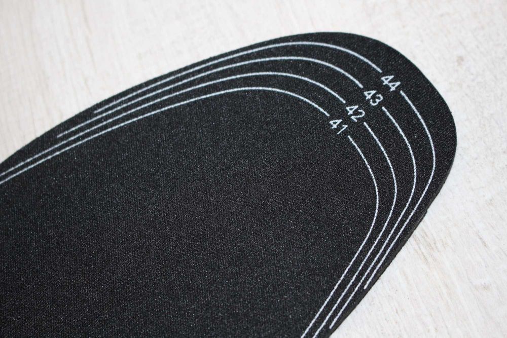 Устілки з підігрівом для взуття від USB розмір 41-45 універсальний.