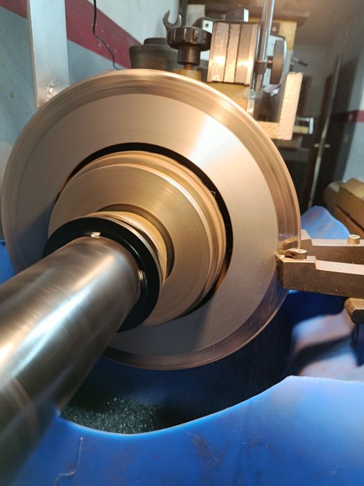 Regeneracja tarcz hamulcowych przetaczanie/toczenie