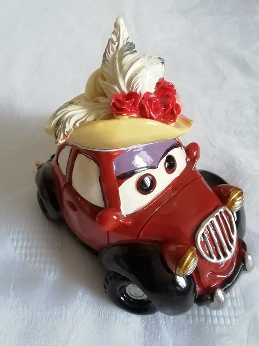 Новая красивая детская игрушка машинка копилка статуэтка подарок