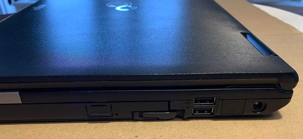 Laptop FUJITSU E752 intel i5, 8GB RAM, SSD 256GB, Win10Pro