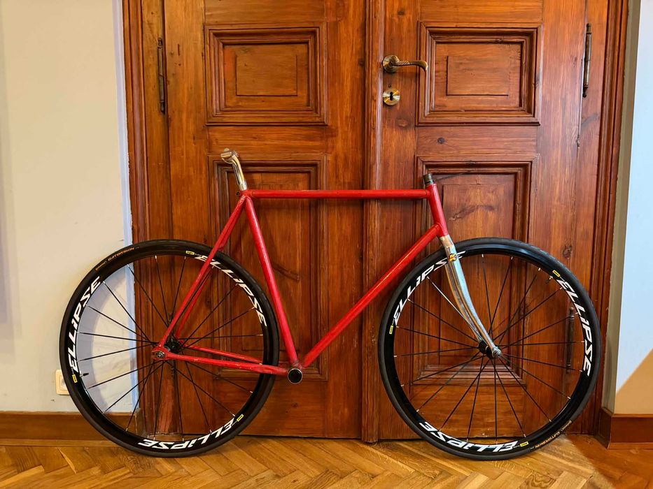 rama torowa Pinarello Pista FCI + widelec Kinesis