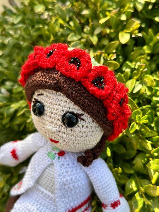 Сувенірна лялька ручної роботи