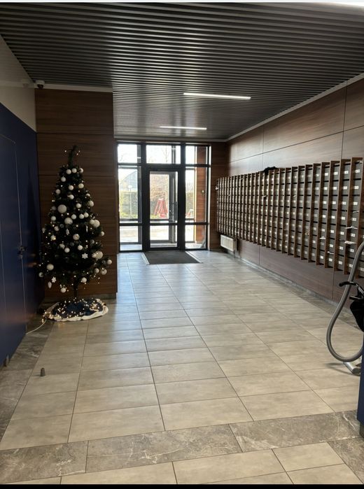 Продам 1 кім квартиру! ЖК Метрополія , метро Вирлиця 3 хвилини пішки!