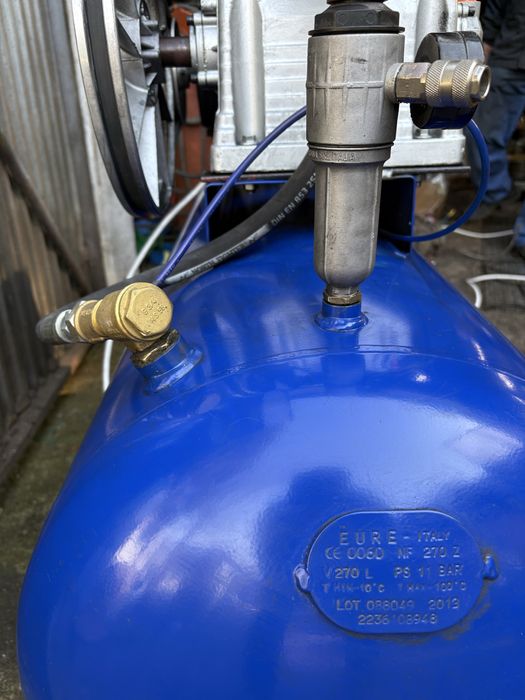 Kompresor 270l 5.5KM