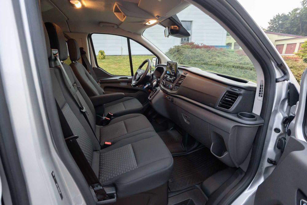 Wynajem busa, Wynajem busów 9-cio osobowych