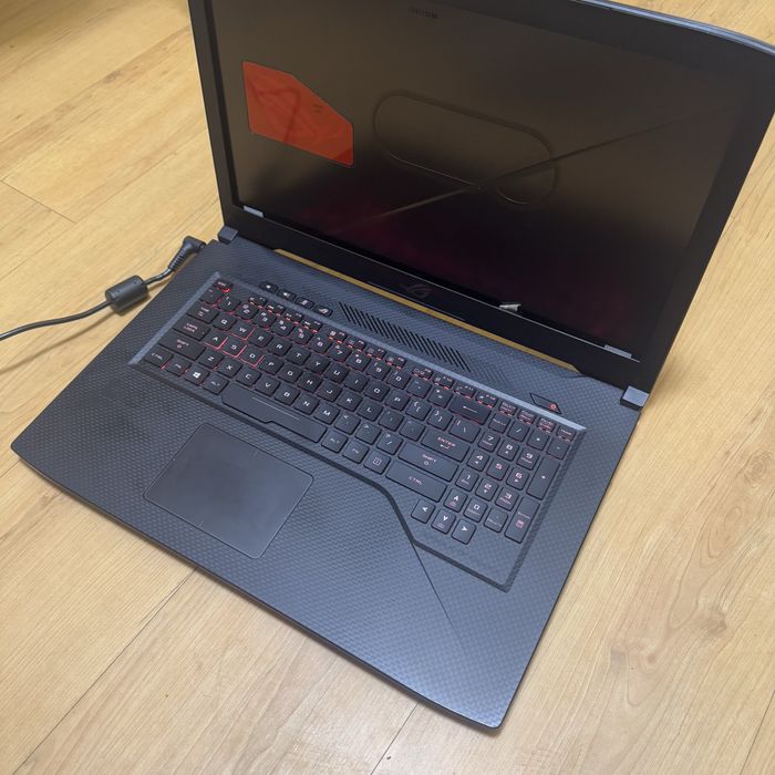 Ігровий ноутбук Asus Rog Strix