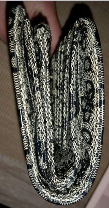 Nietuzinkowy portfel GUESS nowy