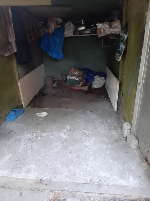 Продам не большой гараж