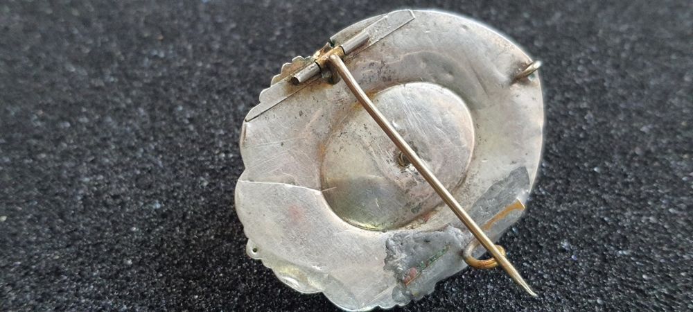 Брошь старинная массивная