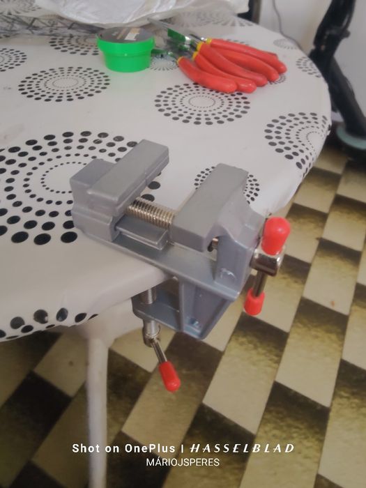 Mini torno de bancada