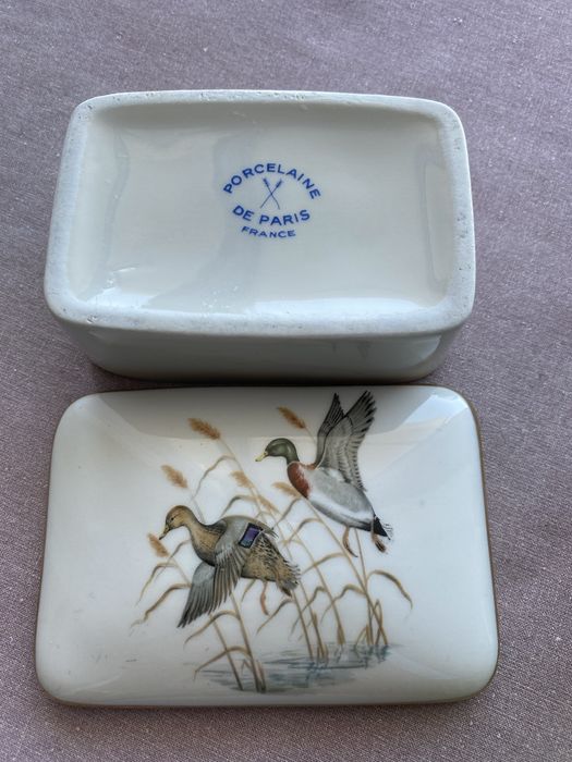 Скринька для  прикрас, порцеляна із  Франції