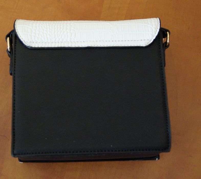 Nowa oryginalna, kolorowa kopertówka biała, czarna, szara