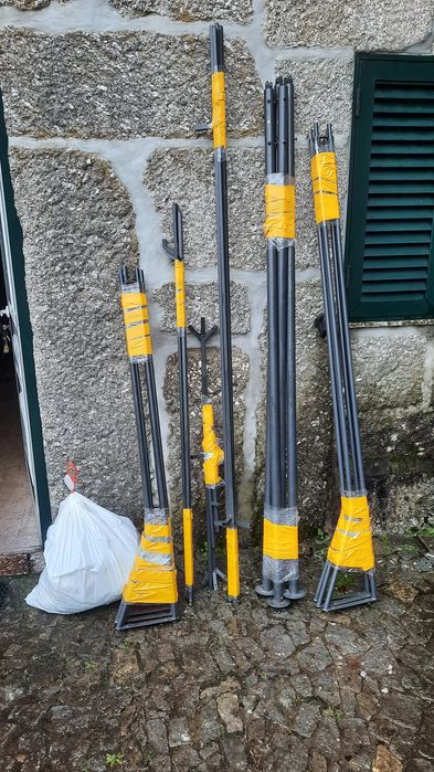 Tenda seminova. Em Travassós-Fafe