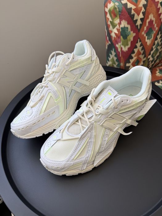 Кросівки New Balance 1906A White Білі Dragon Berry