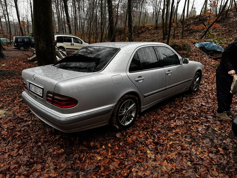 Mercedes e320 cdi w210 2000 року