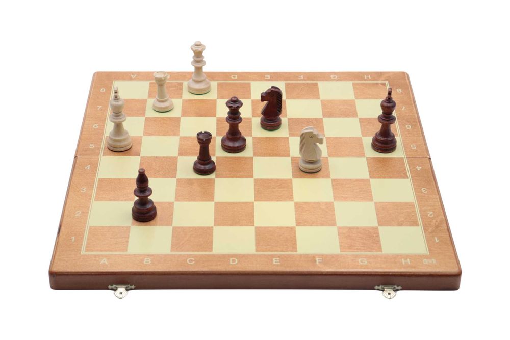 Szachy drewniane składane turniejowe no.6 Figury rzeźbione staunton