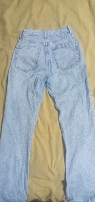 Джинсы голубые 32 размер