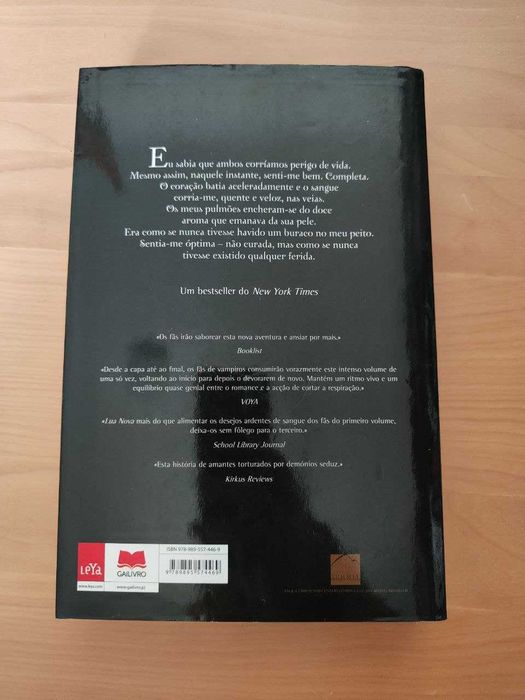 Livro - A Saga Twilight: Lua Nova de Stephenie Meyer