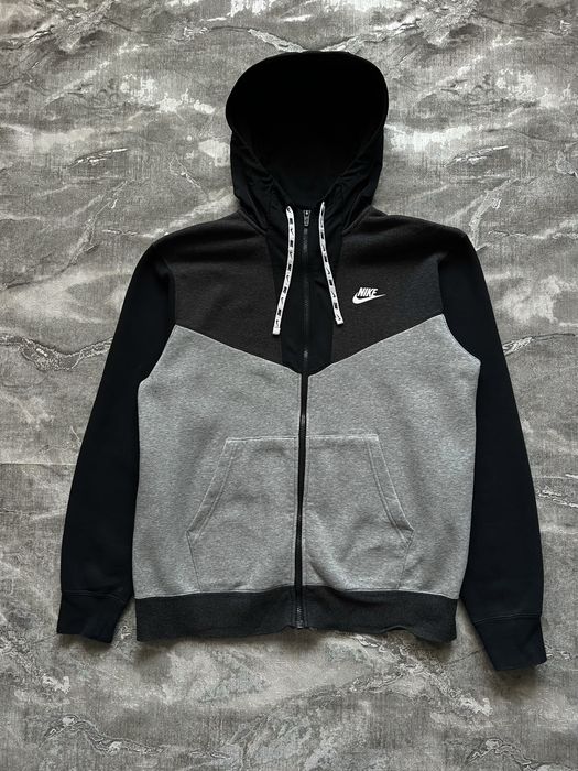 Чудова ! кофта зипка Nike з нових колекцій 2025 року