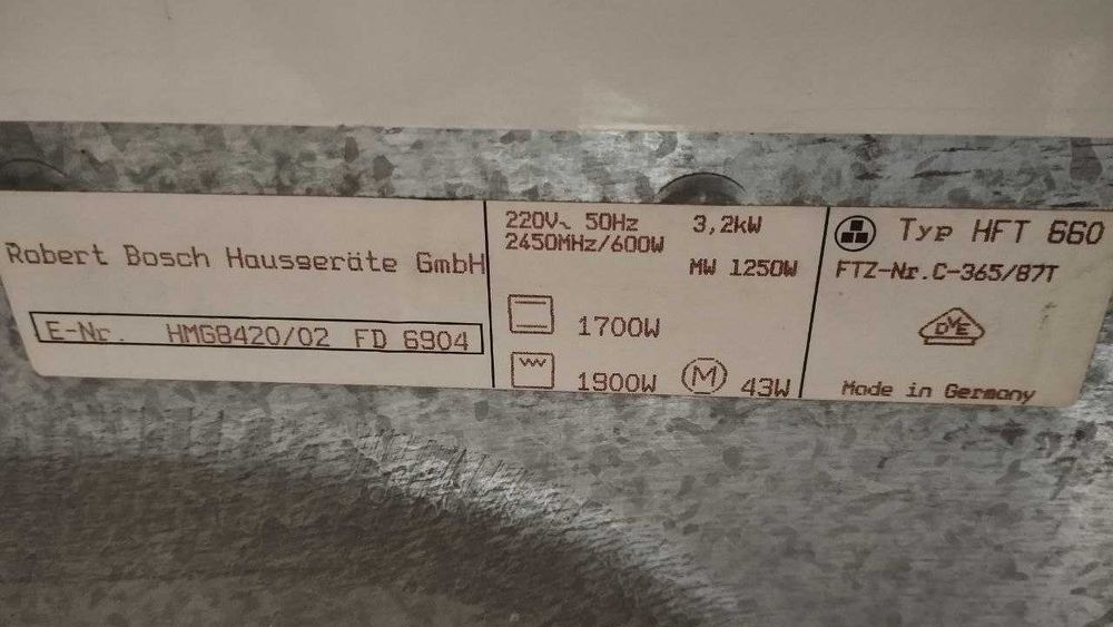 Micro-ondas Bosch HMG 8420 com Grill – Bom Estado