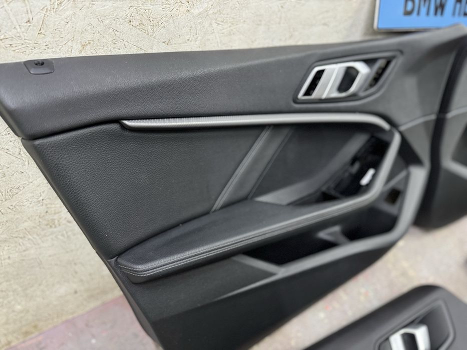 Карты обшивка дверей бмв Ф44 Gran Coupe черная кожа BMW F44