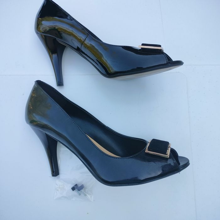 Czarne półbuty Lasocki